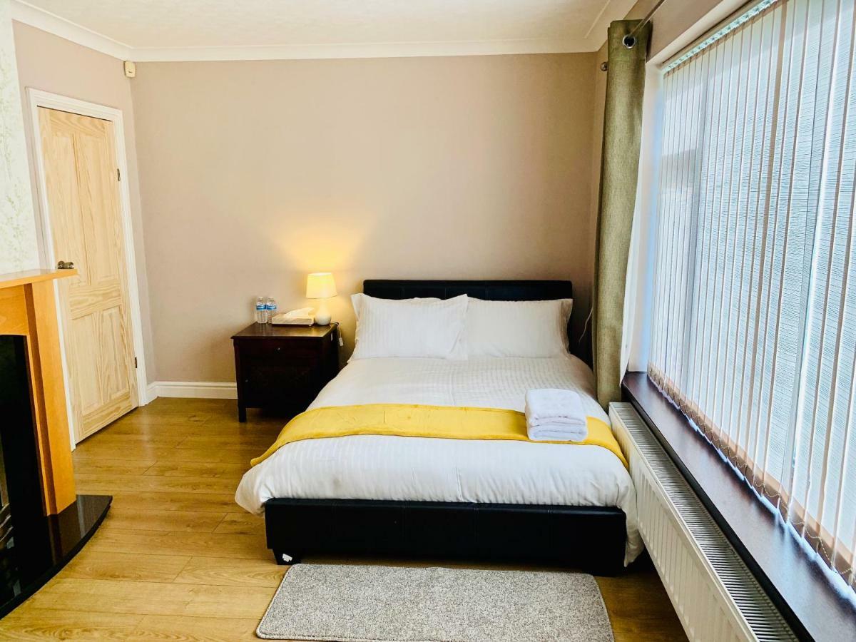 Housefield Stay Bucknall  Exteriér fotografie